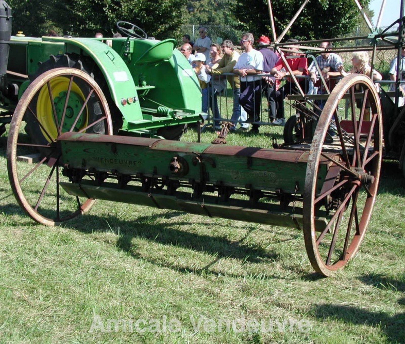 Semoir distributeur